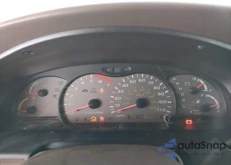 2003 Toyota Sequoia Sr5 V8 z USA, uszkodzony, nr VIN 5TDZT34A43S164405